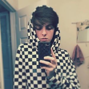 Meet your Posher, Andrew j l